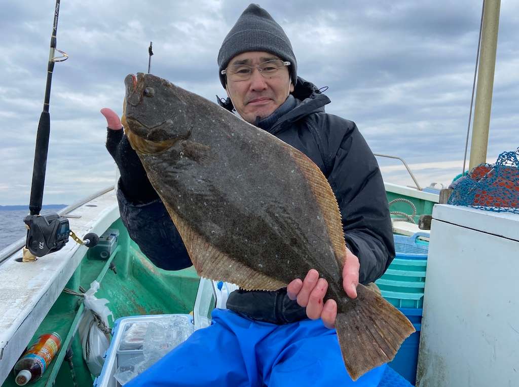 アジの泳がせ釣りではヒラメ1.2kg-1.5kgをゲット！真鯛釣りも好釣でした！ | 2021年あまさけや丸ブログ | あまさけや丸 松輪＆剣崎の釣り船  江奈港